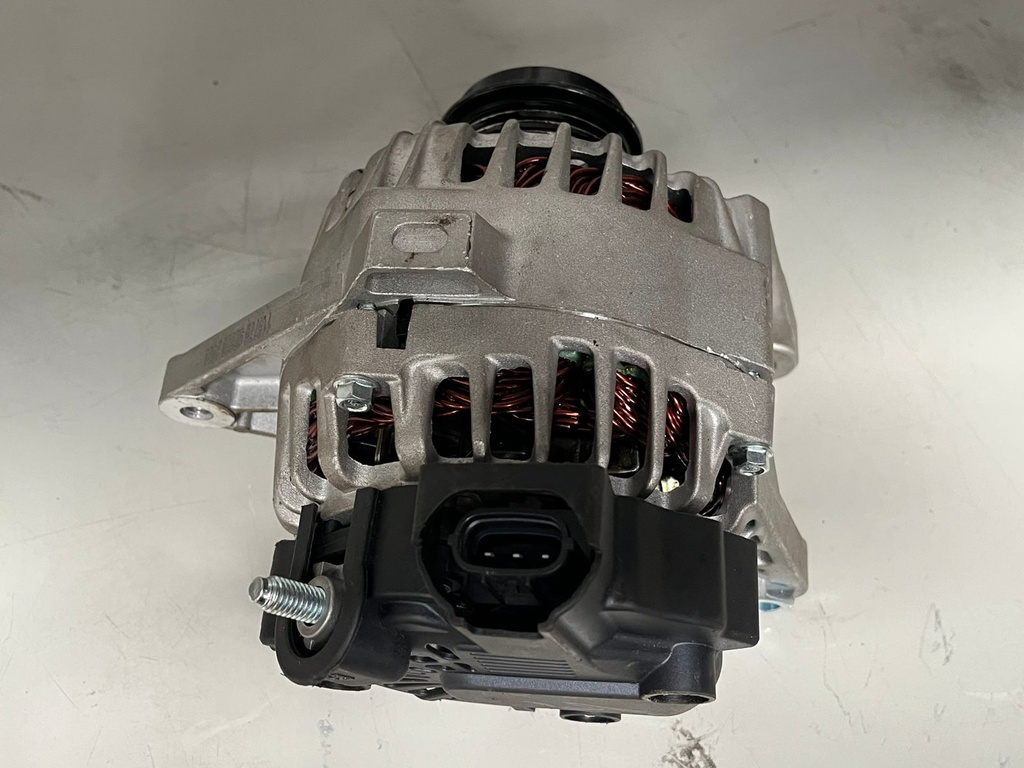 Alternador de 90AMP para Hyundai Elantra 2011-2017 / Kia Forte 2014-2016.