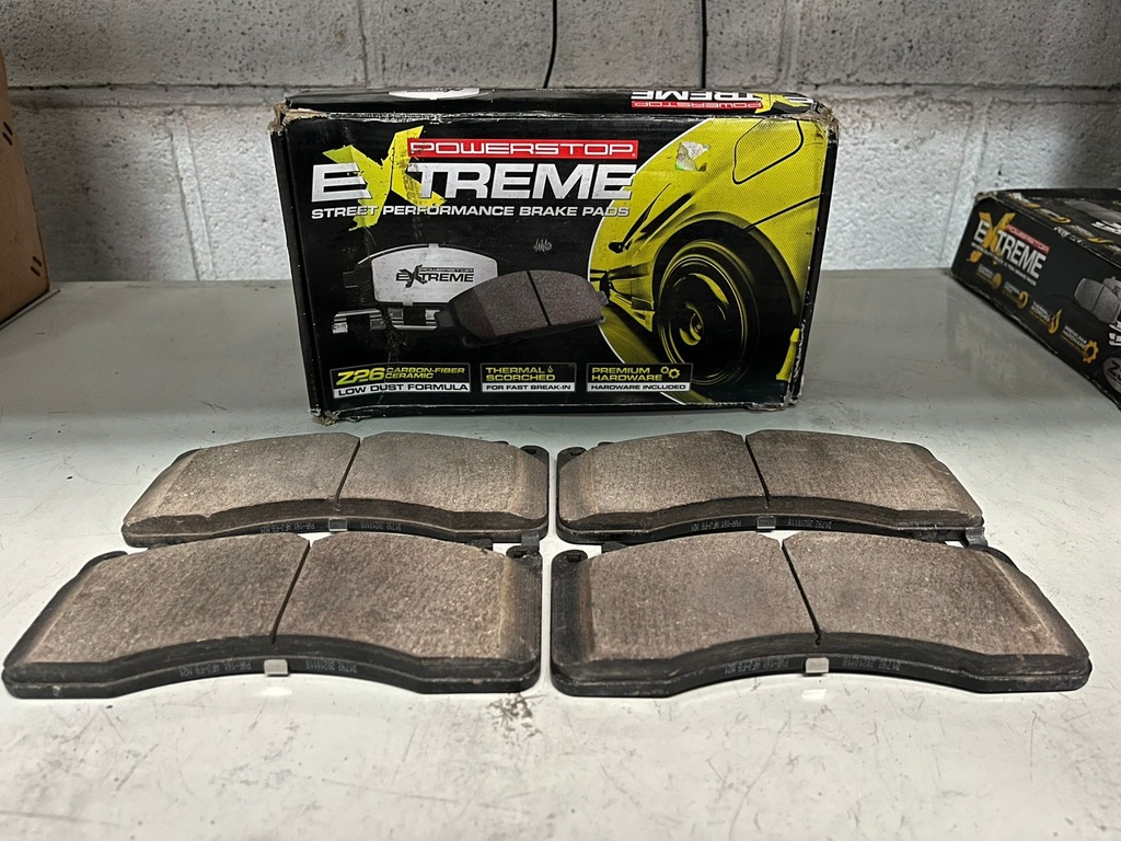 Pastillas Delanteras Fibra Carbón Extreme Ford Mustang Bullit / GT V8 5.0L 2015-2023