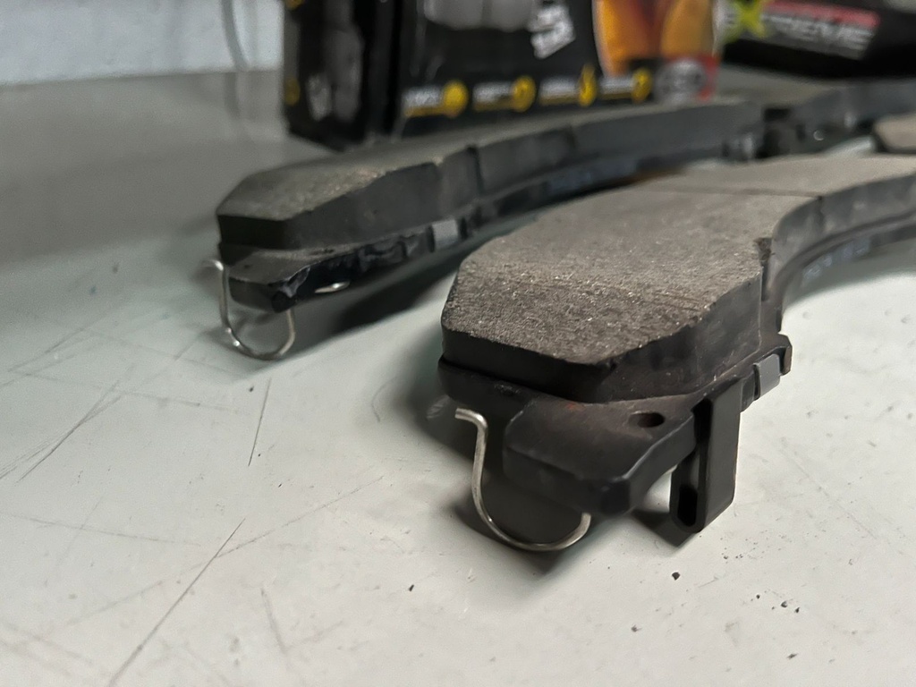 Pastillas de freno delanteras para RAM 4500/5500 2017-2018