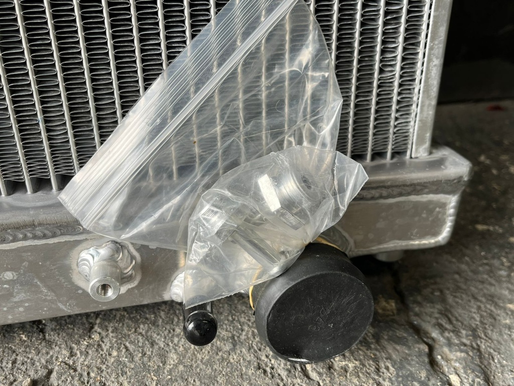 Radiador 1 Fila para Ford F250 F350 F450 F550 6.0L Turbo Diesel Powerstroker 2003 al 2007