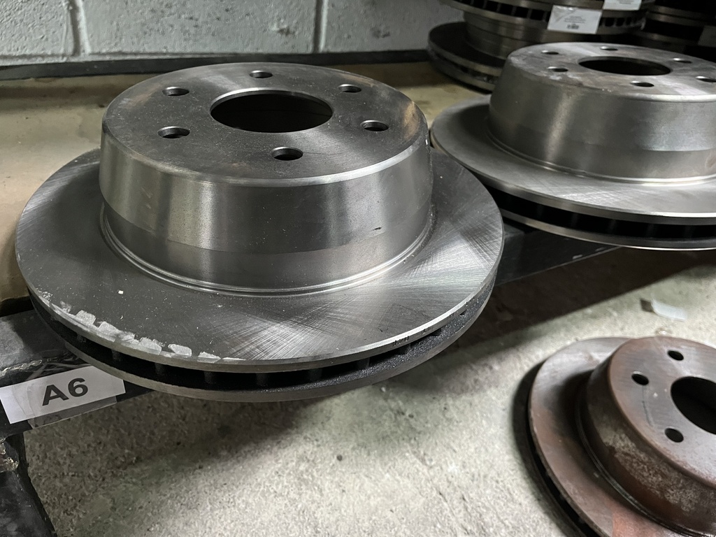 Discos Traseros Ventilados Chevrolet 1500 Silverado / Avalanche / Tahoe / Suburban 99-06