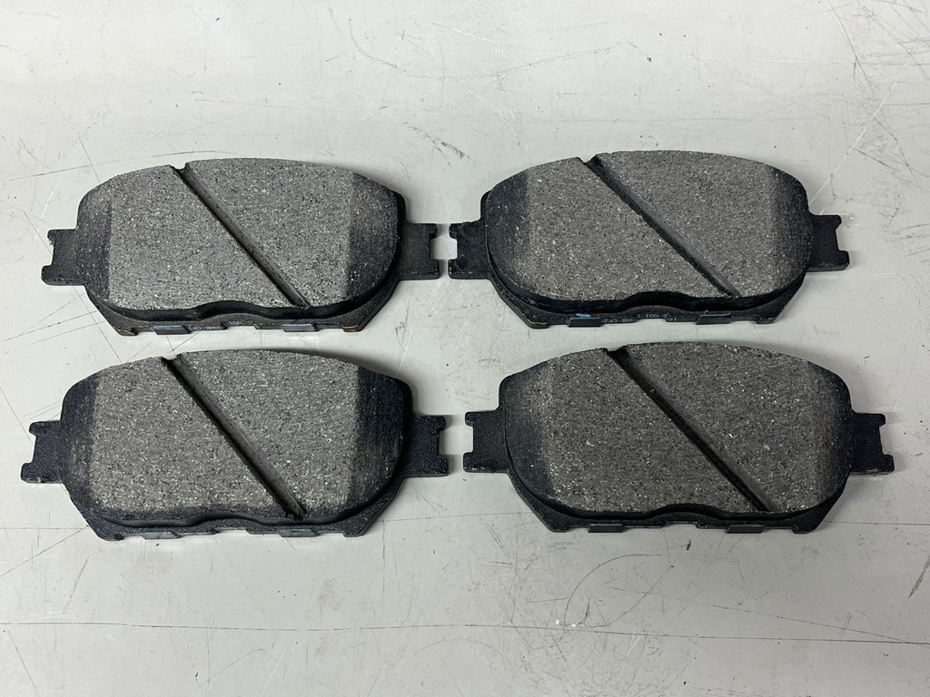 Pastillas delanteras cerámicas Toyota Camry 2002-2006 / Lexus IS 2009-2015