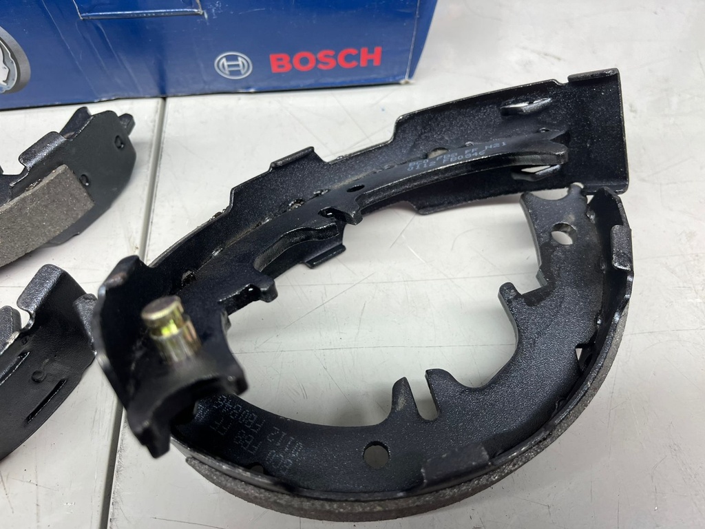 Zapatas de freno (PARKING) Toyota Rav4 2004-2005 / Sienna 2004-2010 / Lexus GS300 1998-2005 / GS430 2001-2005