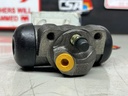 Bomba de Freno (Trasero Izquierdo) para Ford F350 1987-2009 / E350 1995-1998.