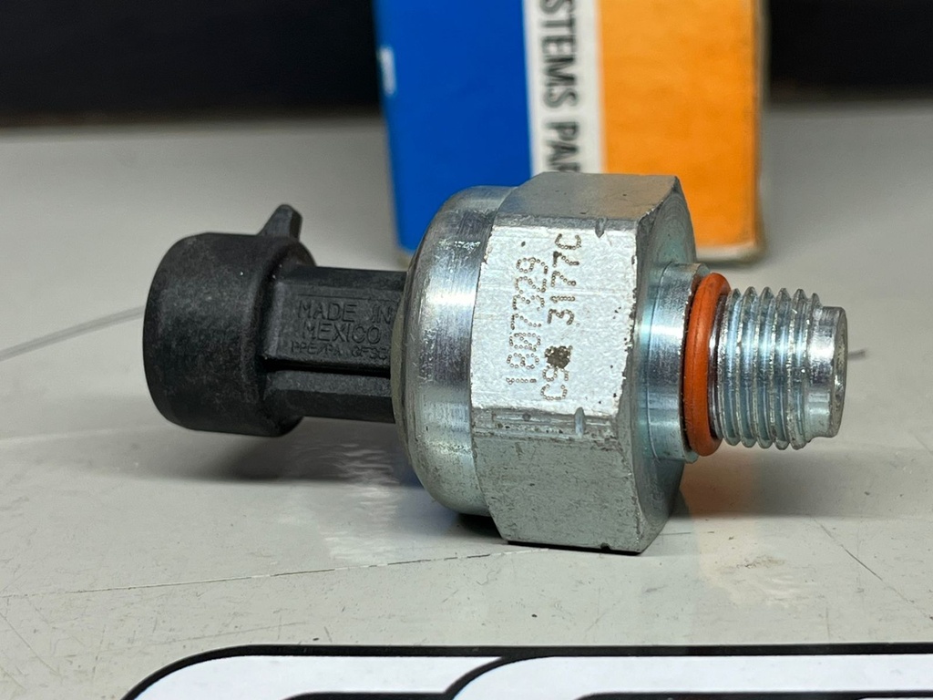 Senor de presion para inyección de aceite al turbo Ford V8 Diesel 7.3L 1997-2003.