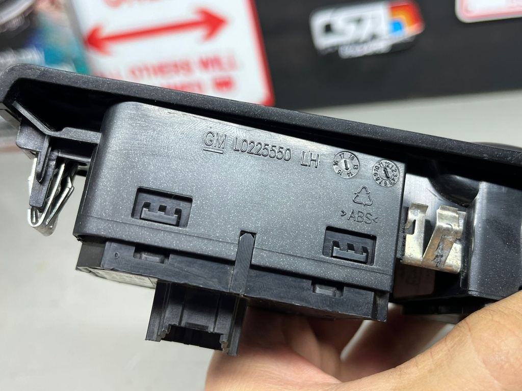 Botonera Principal Chevrolet Silverado 1500 2014-2019 / Suburban / Tahoe 2015-2020 / GMC Yukon XL 2015-2020. (ORIGINAL USADA)