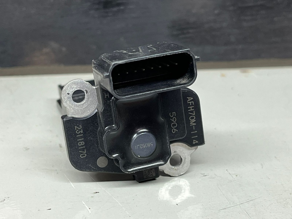 Sensor MAF para Chevrolet V8 5.3L Silverado 1500 2014-2015 / Tahoe 2015-2016 / GMC Sierra 1500 2014-2016 / Yukon Denali / XL 2015-2016. (ORIGINAL USADO)