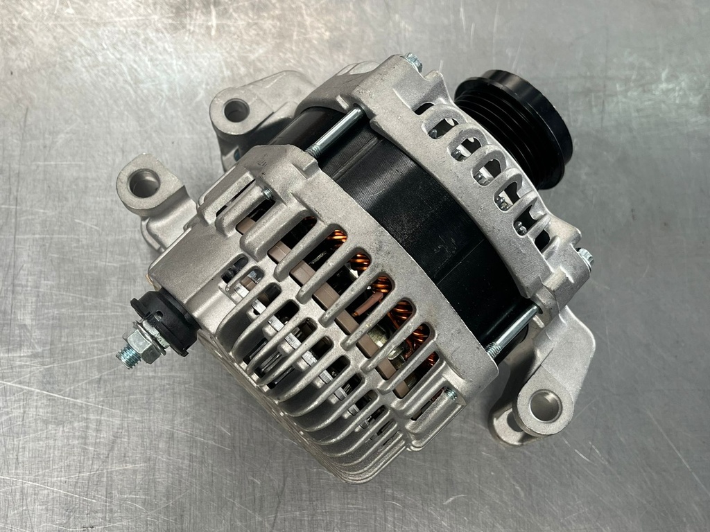 Alternador de 140AMP para Dodge L4 2.0L/L4 2.4L Avenger 2013-2016 / Dart 2013-2016.