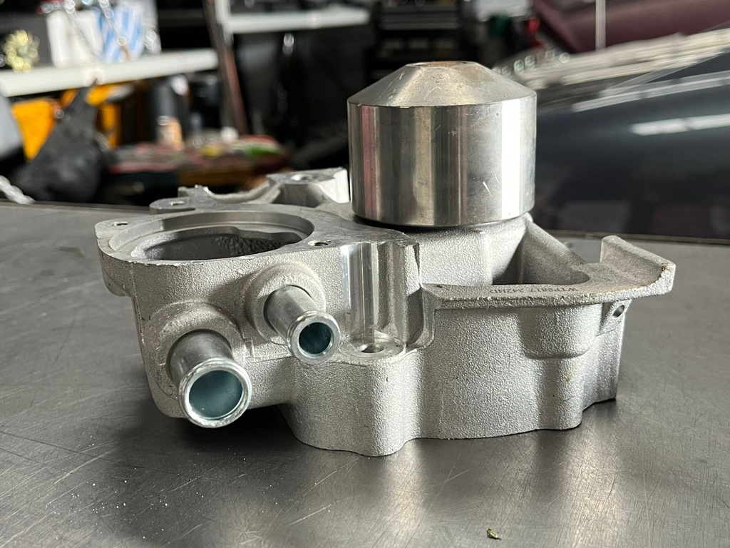Bomba de Agua con para Subaru Impreza 2.5L 2006-2011 / Forester 2.5L 2007-2010 / Outback 2.5L 2007-2012 / Legacy 2.5L 2007-2012. (Motores EJ20 / EJ25)