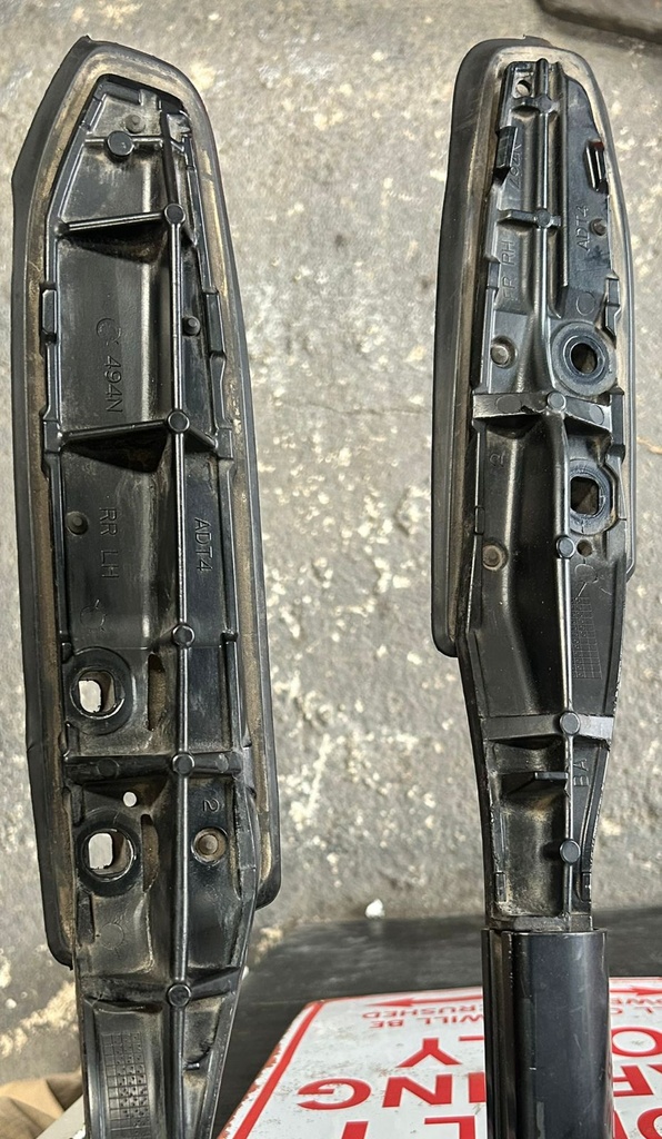 Racks para Toyota Land Cruiser J200 2008 al 2021 (Imagen ilustrativa) (Usado)