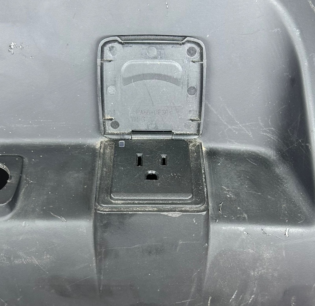 Consola de almacenamiento para Chevrolet Tahoe / Suburban 2015 al 2020 (imagen ilustrativa) (usado)