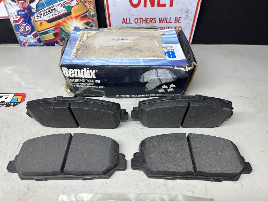 Pastillas Delanteras Semi Metalicas Honda Civic SI 2016-2020 / Accord 2016-2017 / Acura ILX 2016-2022 / RDX 2013-2018 / RLX 2014-2020