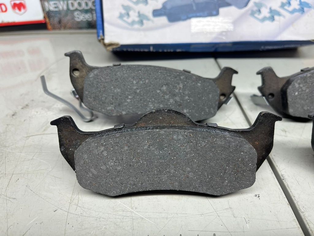 Pastillas Traseras Cerámicas Jeep Grand Cherokee 2005-2010 / Commander 2006-2010 / Nissan Armada 2005-2015 / Titan 2004-2015.