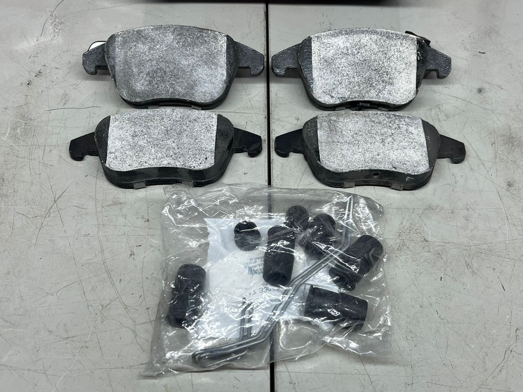 Pastillas delanteras ceramicas para Audi Q3 2016 al 2018