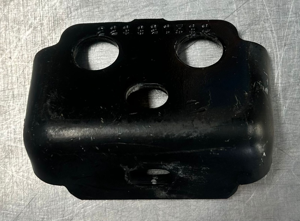 Soporte de guardabarros delantero inferior para Chevrolet Tahoe / Suburban 2015 al 2020 (usado)