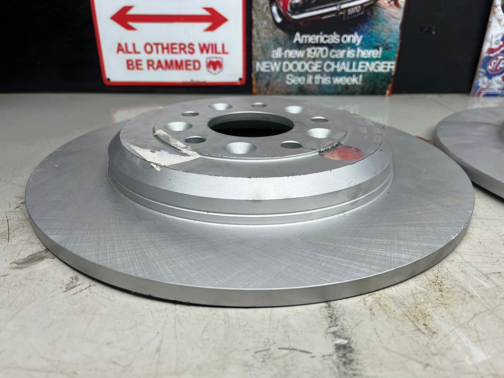 Discos Traseros Solidos Ford Explorer 2011-2019 / Flex 2012-2019 / Taurus 2011-2019 / Lincoln MKT 2011-2019 / MKS 2012-2013.