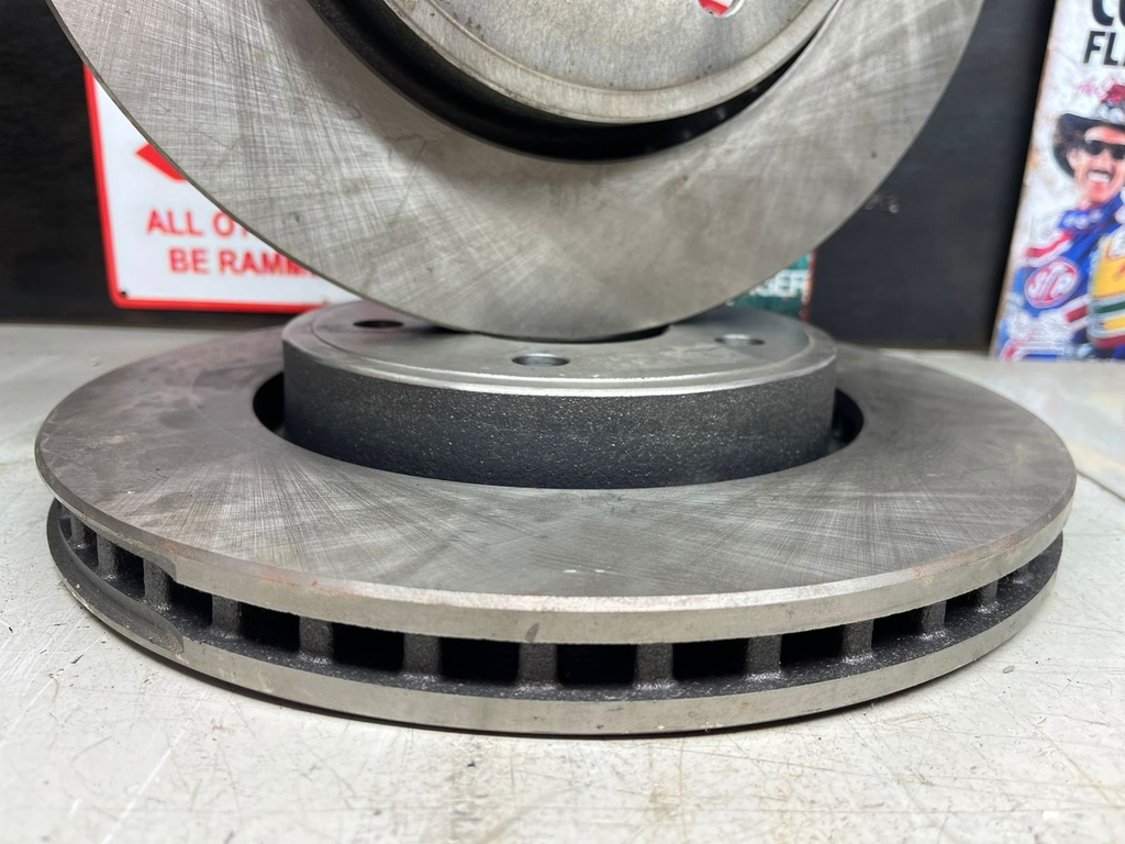 Discos Delanteros Ventilados Jeep Grand Cherokee 2005-2010 / Commander 2006-2010.