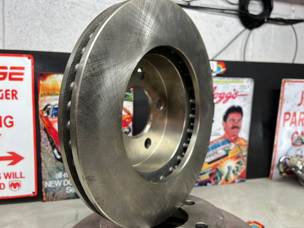 Discos Delanteros Ventilados Jeep Liberty 2002-2007.