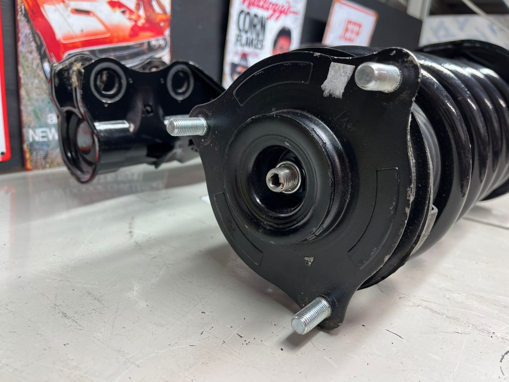 Compensadores Delanteros Acura RDX 2013-2018.