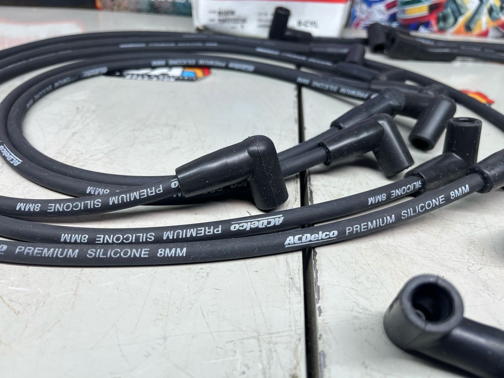 Cables de Bujías de 88mm para Motores Chevrolet V8 SBC 283 / 305 / 307 / 327 / 350 / 400.