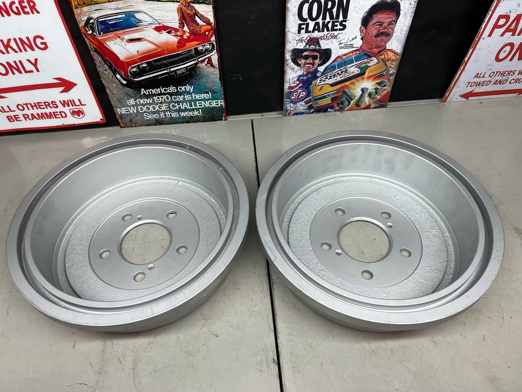 Tambores de Freno de 307mm Dodge Grand Caravan 1996-2006 / Grand Voyager 1996-2000 / Chrysler Town & Country 1996-2007.