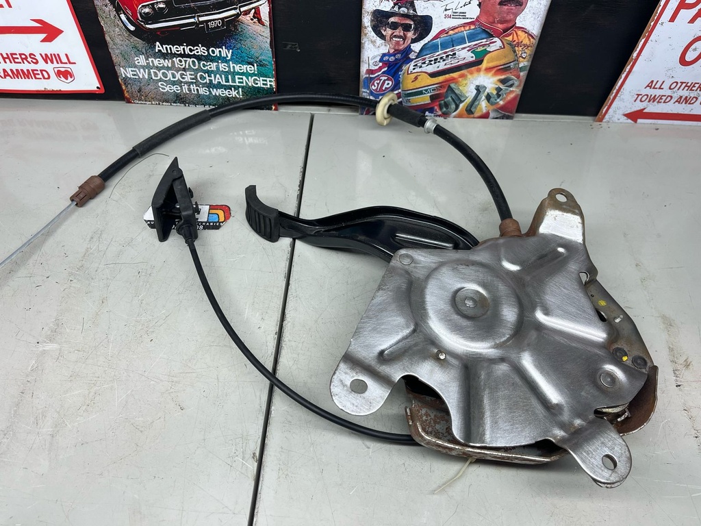 Conjunto de Freno (Parking) Chevrolet Silverado 1500 2007-2009 / Suburban 1500 2007-2009 / Avalanche 2007-2009 / Tahoe 2007-2009.