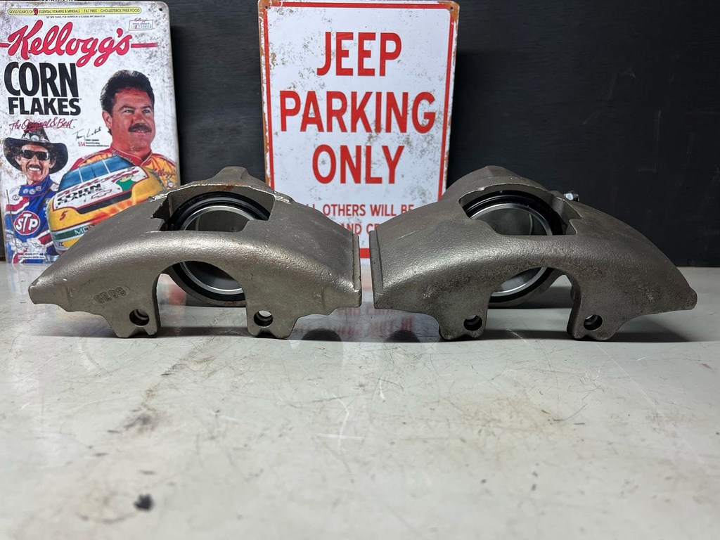 Caliper Delanteros Chevrolet C1500 PICKUP 1988-1999 / K1500 PICKUP 1988-1998 / BLAZER 1992-1994 / DODGE RAM 1500 1994-1999 / C2500 PICKUP 1988-1998