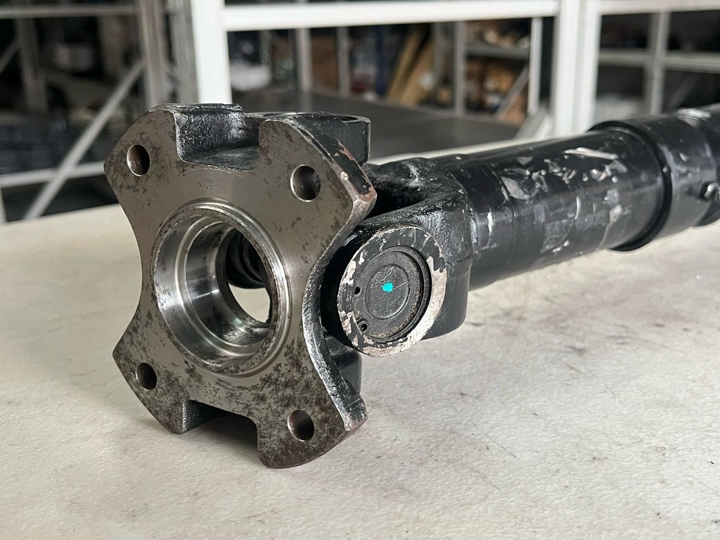 Eje de Transmisión Delantero Toyota Land Cruiser 1998-2002 V8 4.7L /  Lexus LX470 1998-2002.