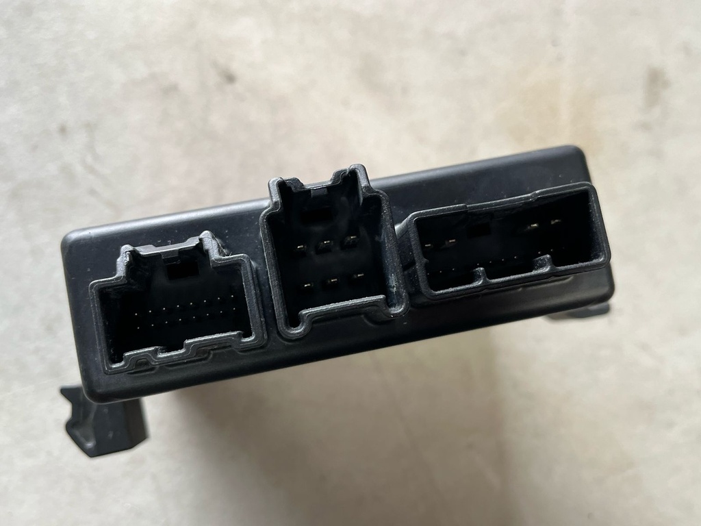 Modulo de Control de Compuerta Chevrolet Tahoe / Suburban 2007-2008 / GMC Yukon 2007-2008 / Cadillac Escalade 2007-2008.