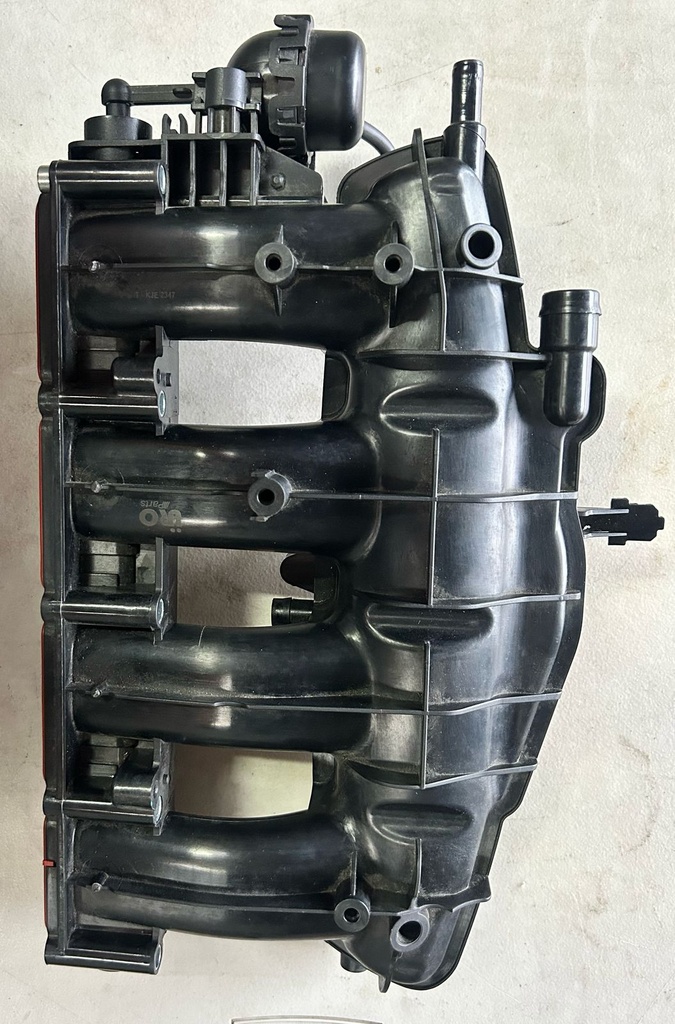 Colector de admisión para Audi 2.0L A4 2010 al 2016 / A5 2010 al 2014 / A6 2012 al 2014 / Q5 2011 al 2012