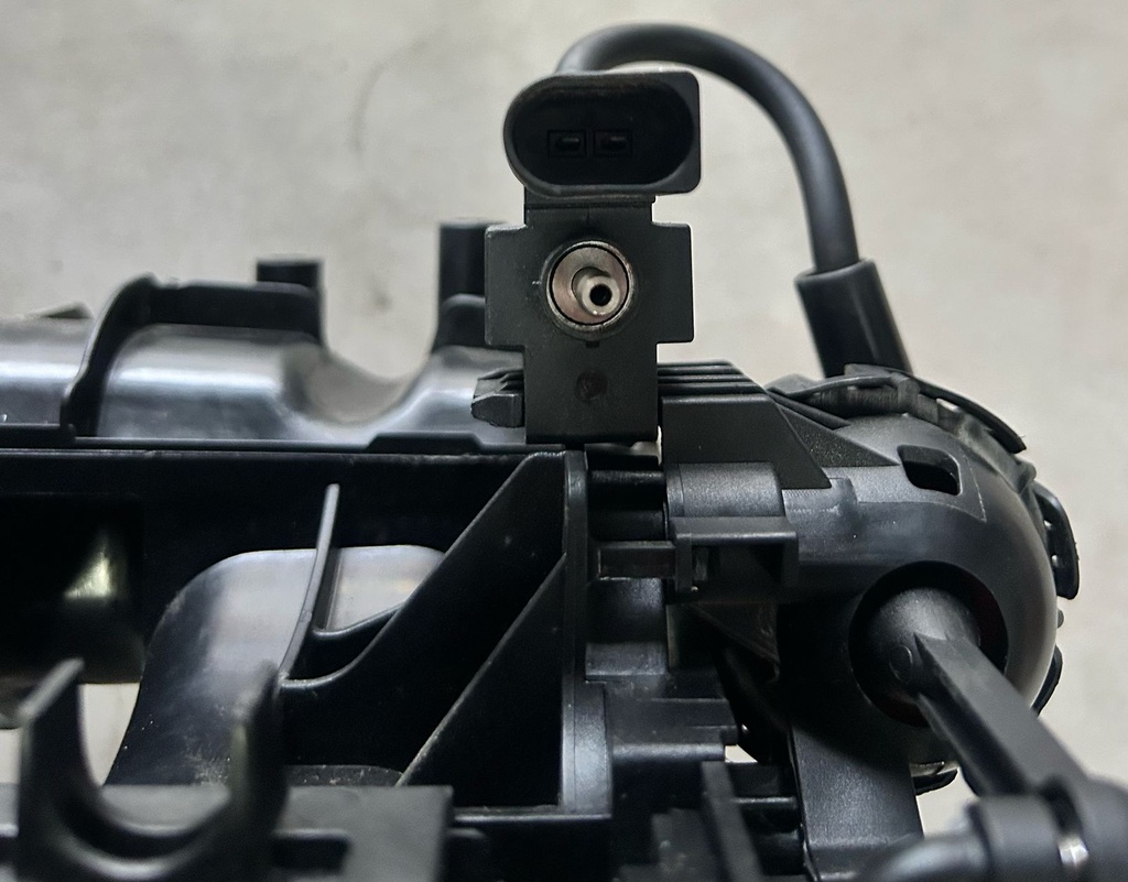 Colector de admisión para Audi 2.0L A4 2010 al 2016 / A5 2010 al 2014 / A6 2012 al 2014 / Q5 2011 al 2012