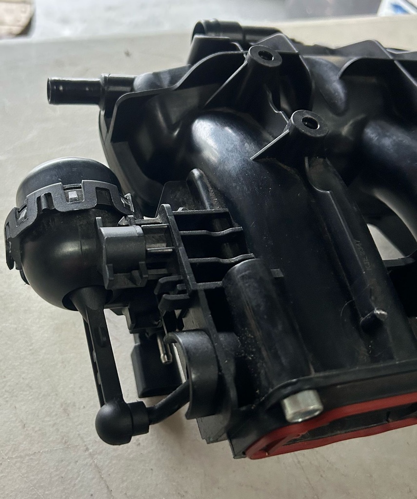 Colector de admisión para Audi 2.0L A4 2010 al 2016 / A5 2010 al 2014 / A6 2012 al 2014 / Q5 2011 al 2012