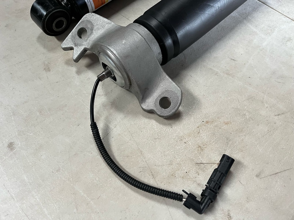 Compensadores Traseros Magneticos Cadillac XTS 2013-2019.