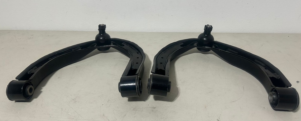 Tijeretas Delanteras Superiores Nissan Armada 2005-2015 / Titan 2004-2015 / Infiniti QX56 2004-2010.