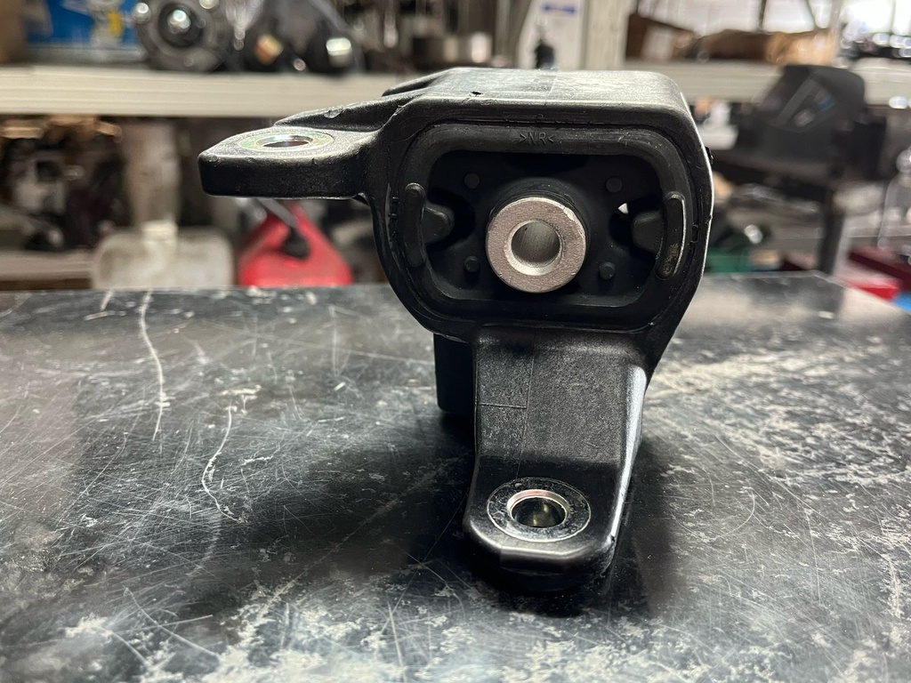 Soporte de transmisión izquierdo Honda Odyssey 2011-2017 / Honda Pilot 2016-2019 V6 3.5L.
