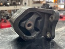 Soporte de Motor Trasero Honda CR-V 2.4L 2002-2006 / Honda Element 2.4L 2003-2011.