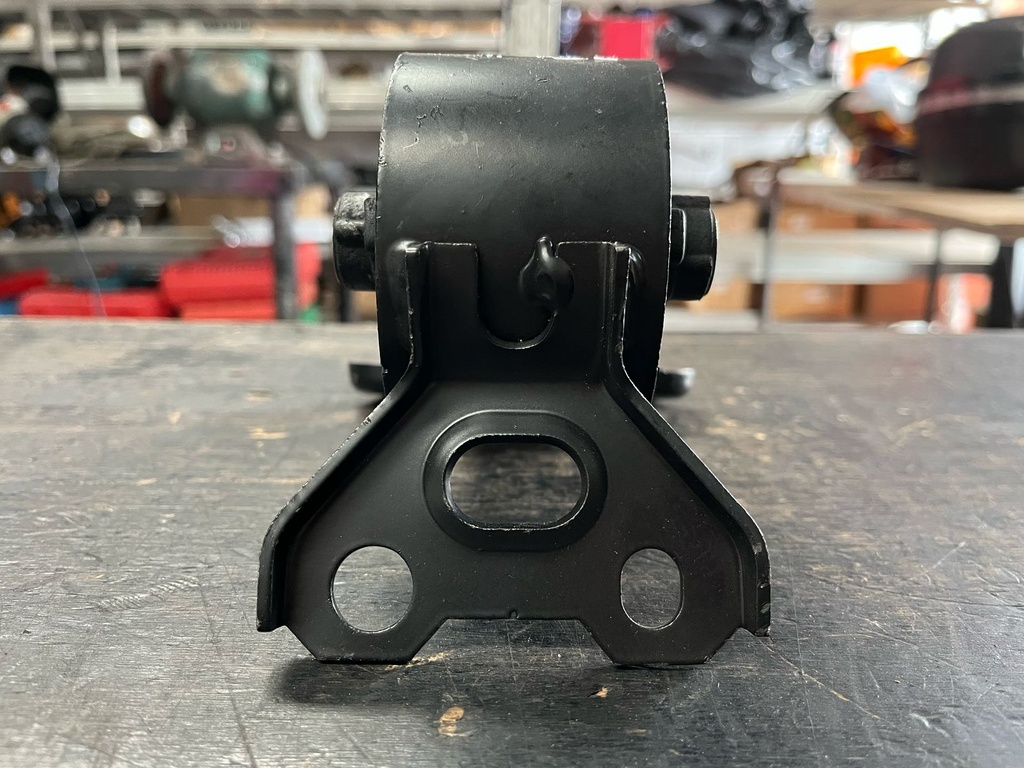 Soporte de Transmision Compass (MK) L4 2.0L 2.4L 2007-2016 / Patriot (MK) L4 2.0L 2.4L 2007-2016.