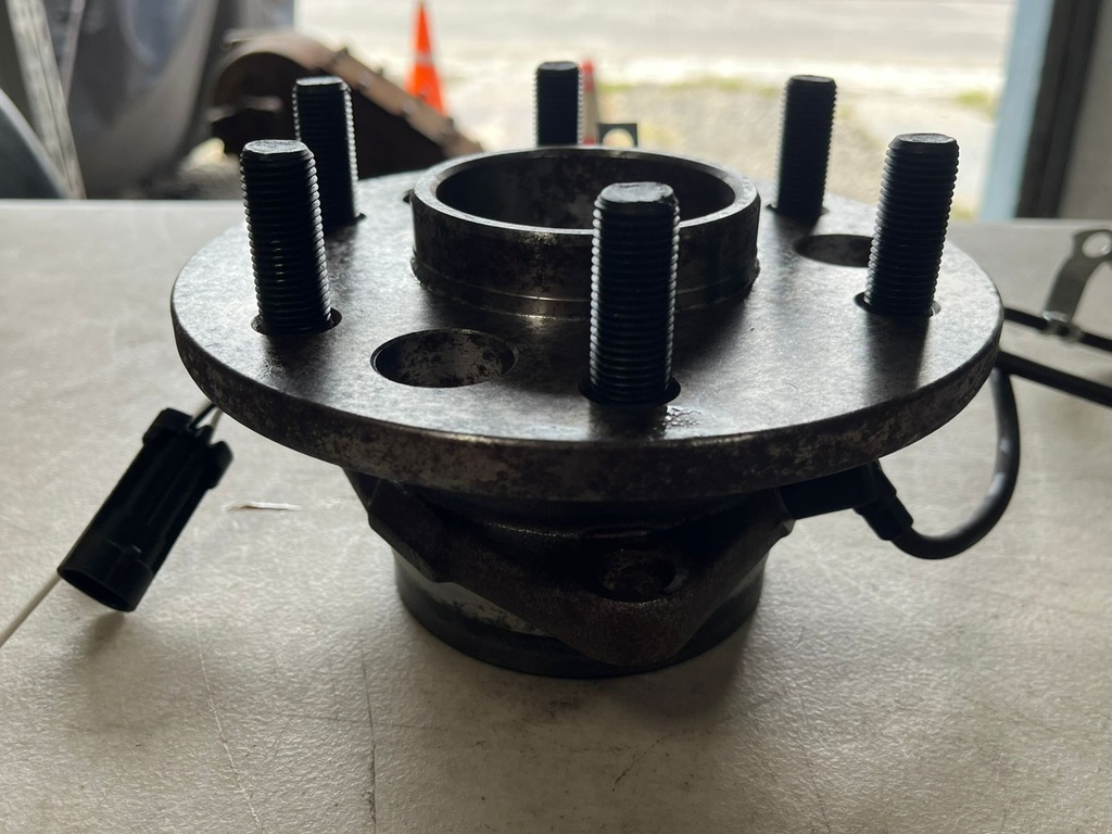 Bocina Delantera Chevrolet Silverado K1500 1995-1998 / Tahoe 1995-1999 / GMC K1500 1995-1999 / Yukon 1995-1999.