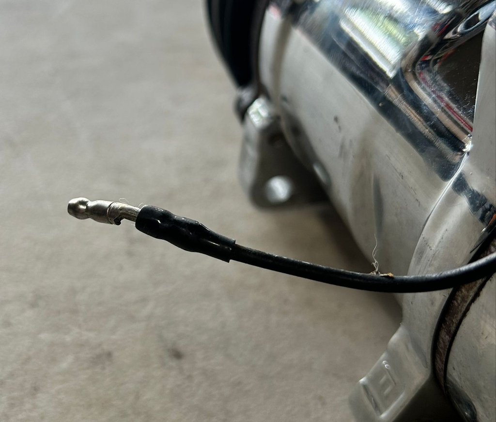 Compresor de aire acondicionado Universal Cromado