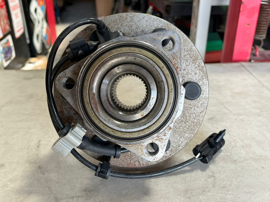 Bocina delantera para Chevrolet Avalanche 1500 / Express / Silverado / Tahoe / Suburban 1999-2006