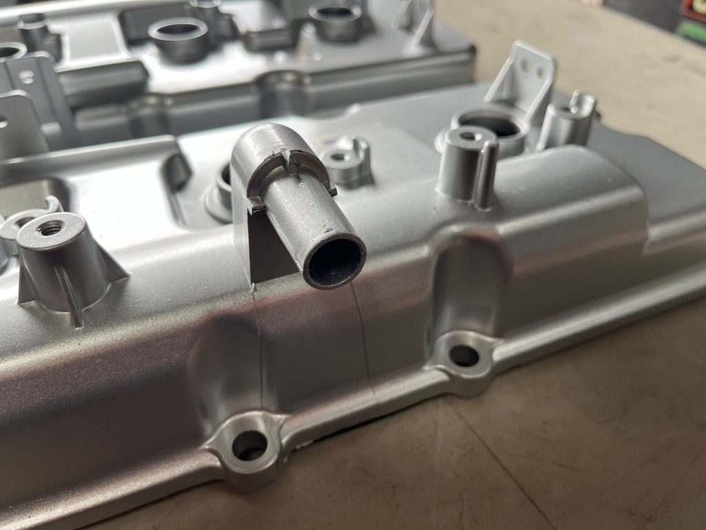 Tapas de Valvulas Nissan V8 5.6L Armada 2005-2015 / Pathfinder 2008-2012 / Titan 2004-2015 NV2500 / NV3500 2012-2017.