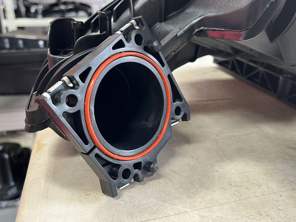 Colector de admisión 1.8L / 2.0L / 2.4L Compass 2007-2017 / Patriot 2007-2017.