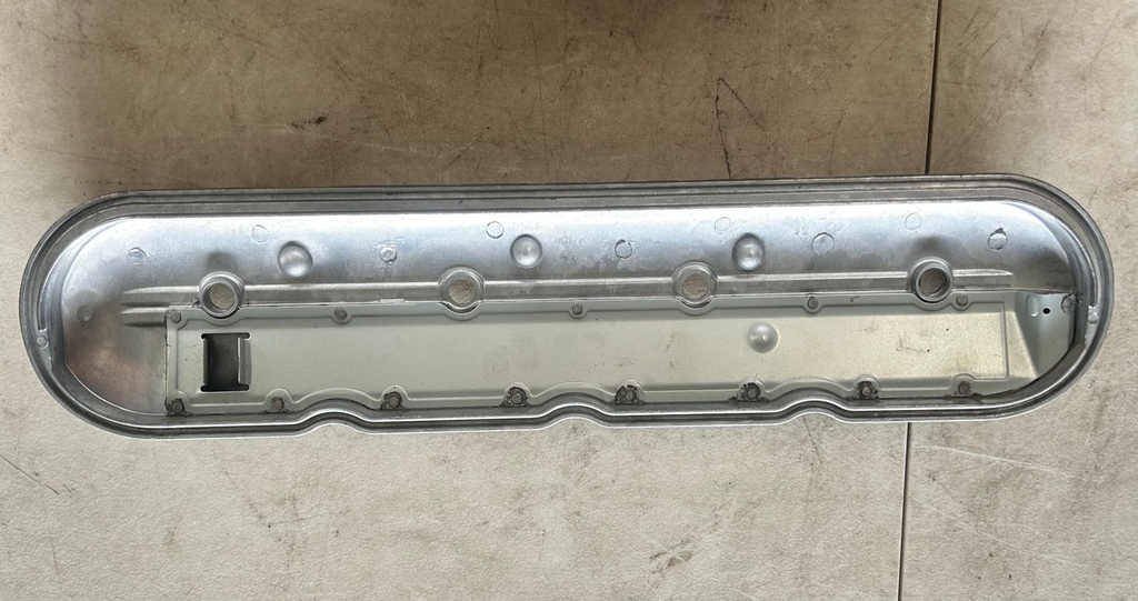 Tapa de valvula izquierda para Motores Chevrolet LS1 / LS2 / LQ4 / LQ9 / LM4 / LM7 1999 al 2008