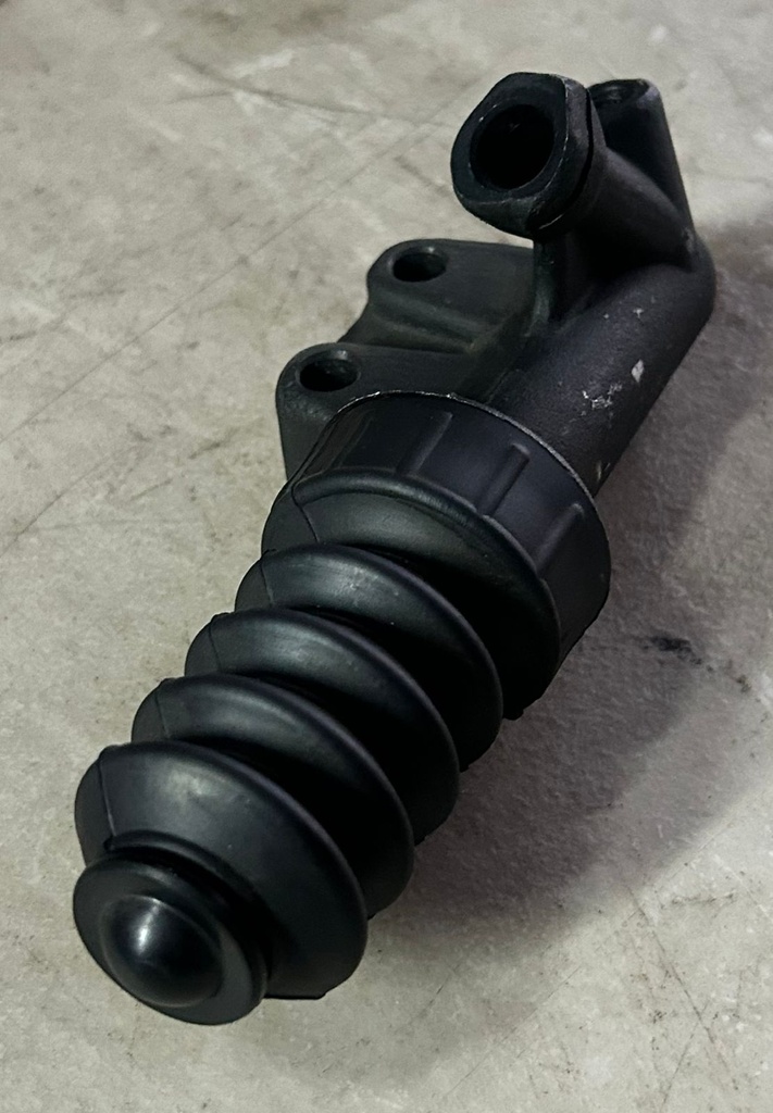 Bomba de clutch para Mazda 3 2004 al 2013 / 5 2006 al 2015