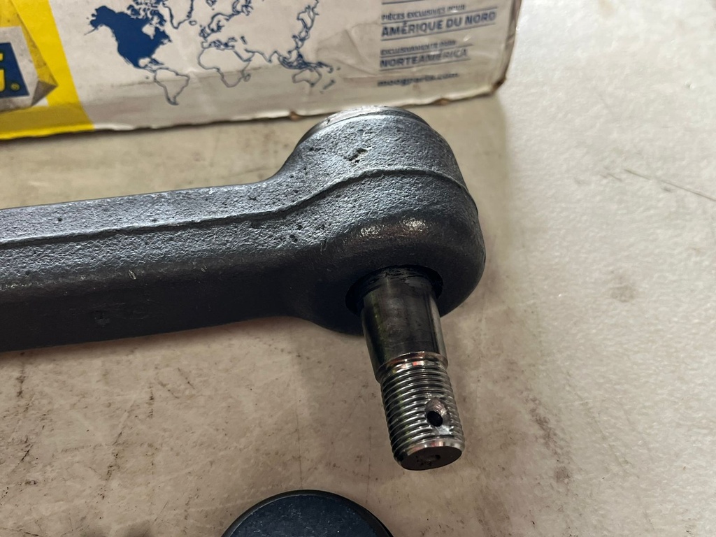 Brazo Tensor de Dirección Chevrolet Blazer 2WD 1969-1974 / C10 1975-1982 / K5 Blazer 2WD 1975-1982 / C10 Pickup 1967-1974.