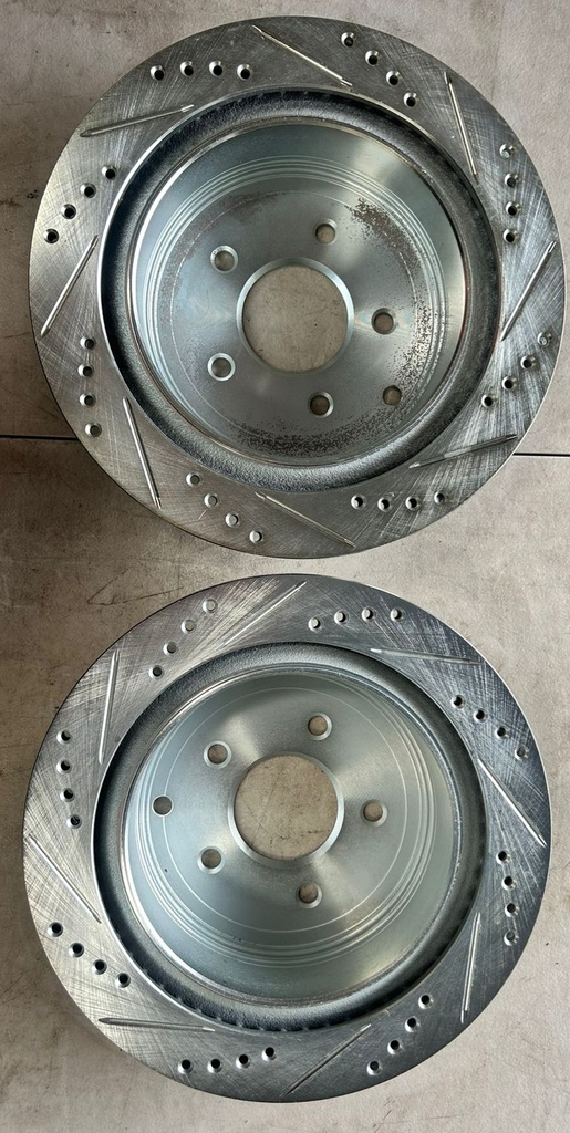 Discos traseros Perforados / Ventilados para Nissan Quest 2004 al 2017 / Murano 2003 al 2024 / Pathfinder 2013 al 2020