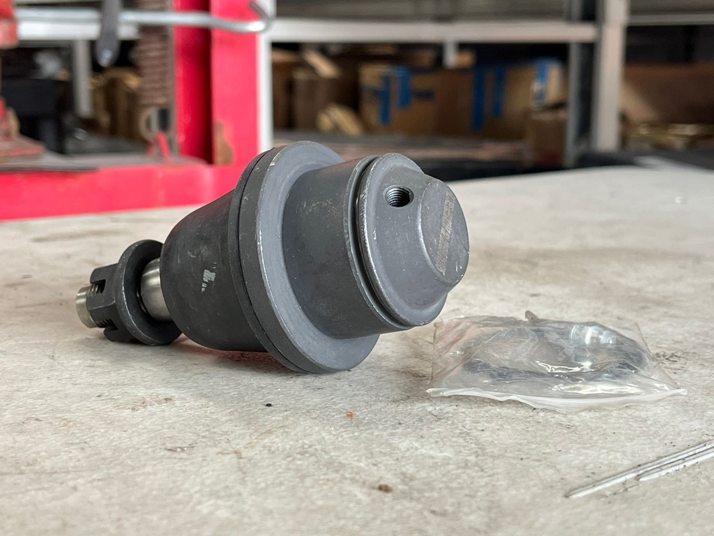 Rótula de Suspensión Inferior Chevrolet Silverado 2008-2014 / Avalanche 2007-2013 / Tahoe / Suburban 2007-2014 / GMC Sierra 2008-2014.