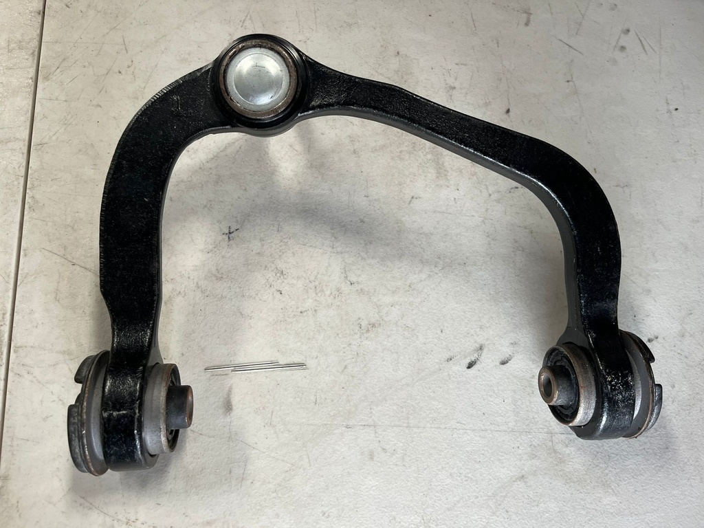 Tijeretas Superior Izquierda Ford F150 2004-2014 / Expedition 2007-2017 / Lincoln Mark LT 2006-2008 / Navigator 2007-2017.