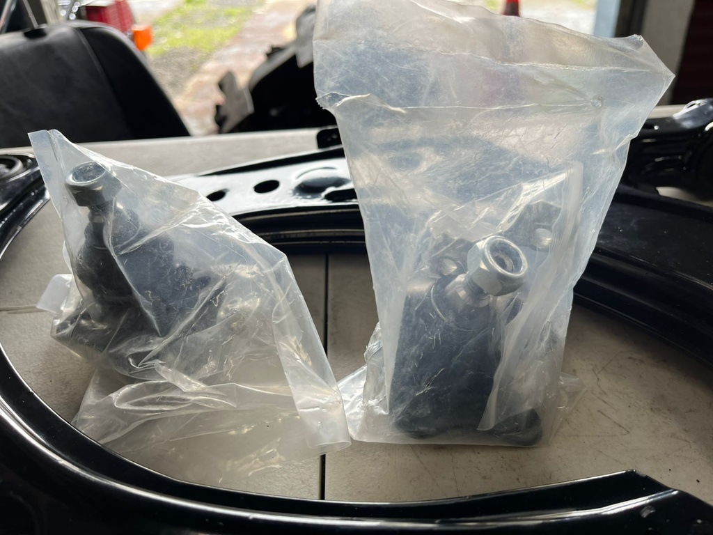Tijeretas Delanteras Volkswagen Jetta 2001-2004 / Golf 2003-2004 / Type-1 2001-2010.