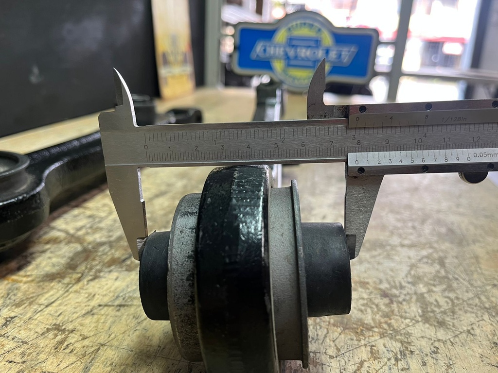 Brazos de Control Delanteros Inferiores Dodge Challenger 2011-2019 RWD / Dodge Charger 2011-2019 RWD.